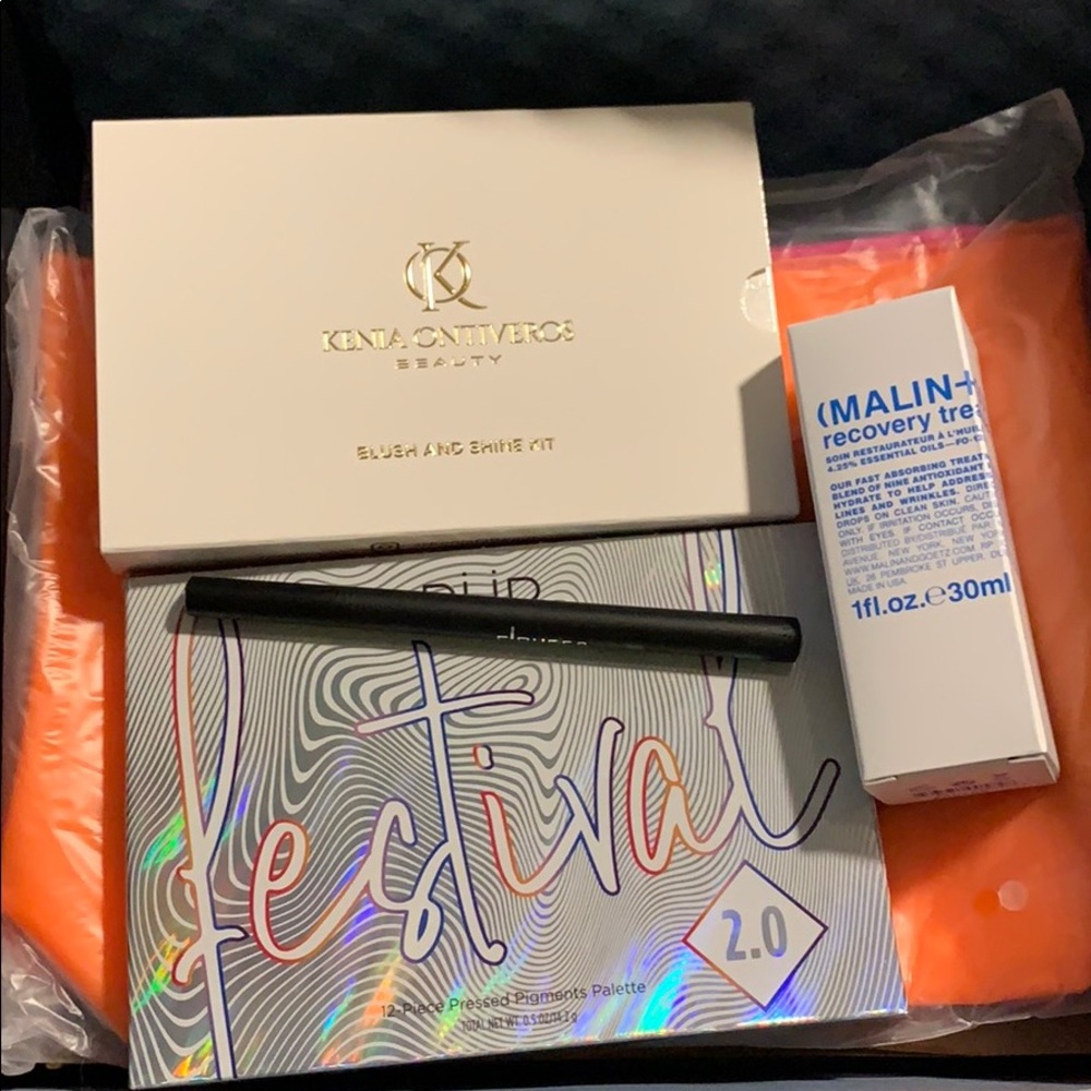 Makeup bundle